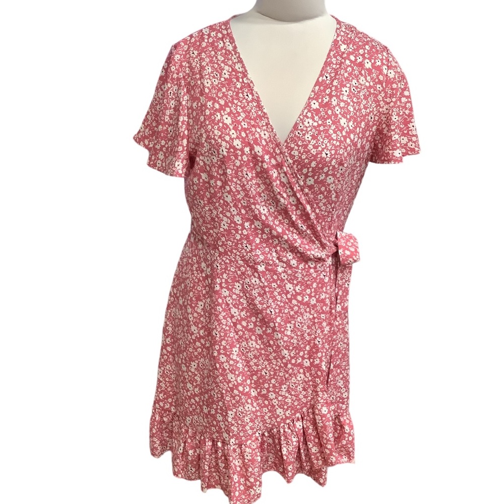 Floral Wrap Dress Pink and White Size M NWT